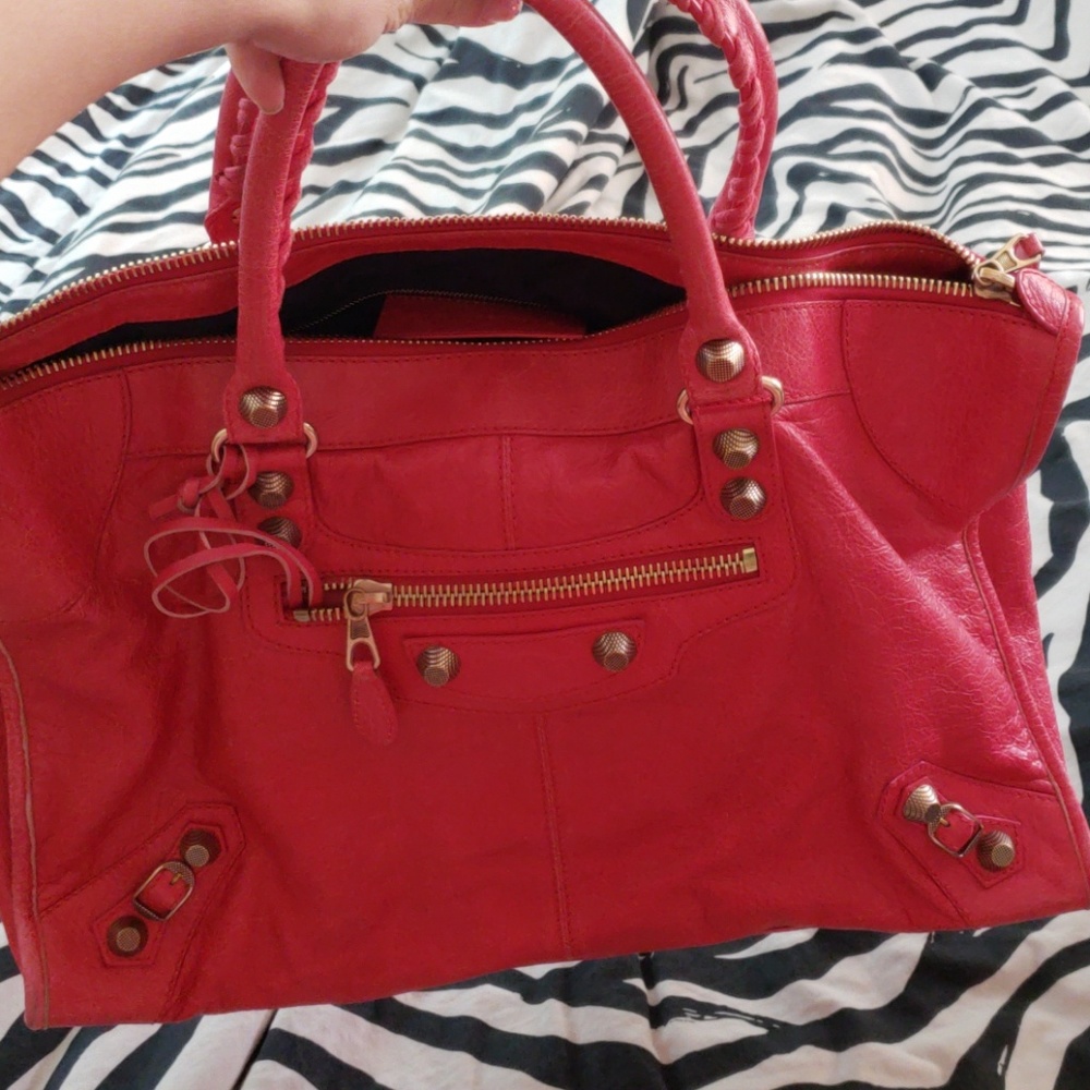 Handbag - Picture 3 of 3